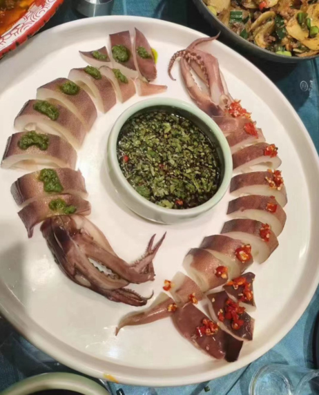 百鲜食品 原汁管鱿（4.5KG/箱）